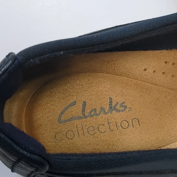 Clarks Navy Blue Women's Slip On Shoes Size 7.5 - Picture 10 of 12